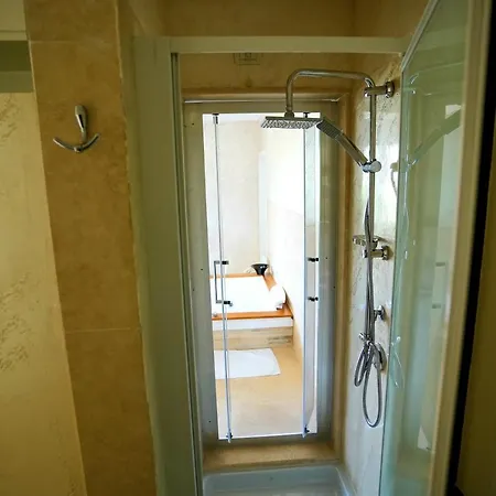 Guest house & *